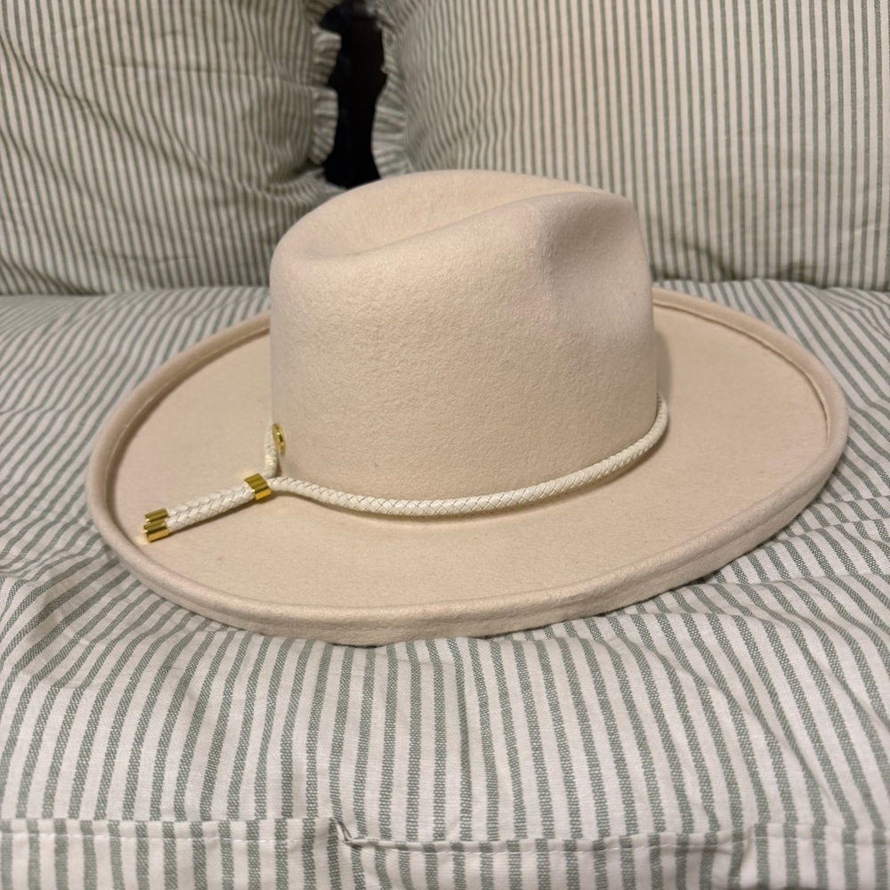 GIGI PIP x Cara Loren - Cream Wool Hat with Gold Accents